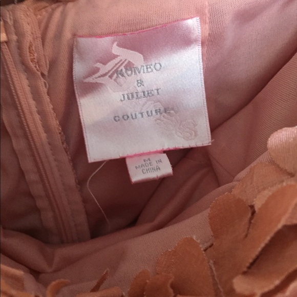 Dress - Picture 4 of 4